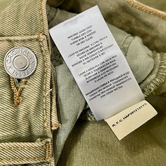 RE/DONE
70s High-Rise Stove Pipe Jeans - Washed Sage - Picture 12 of 12